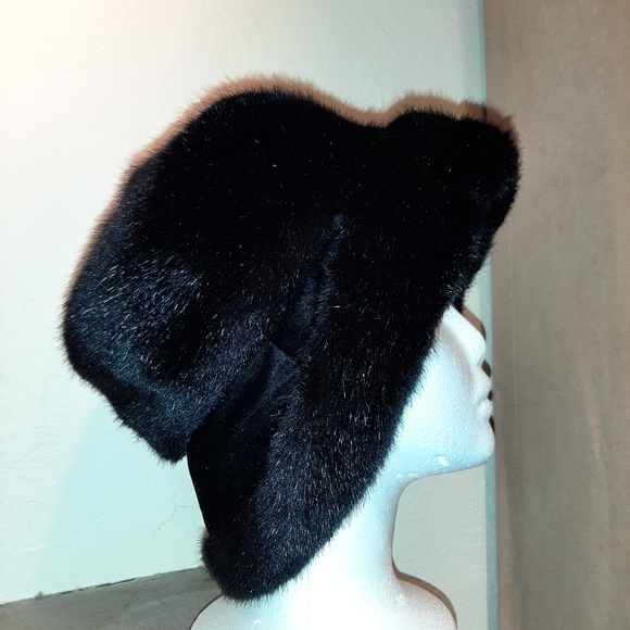 Betmar Vintage Faux Fur Hat 